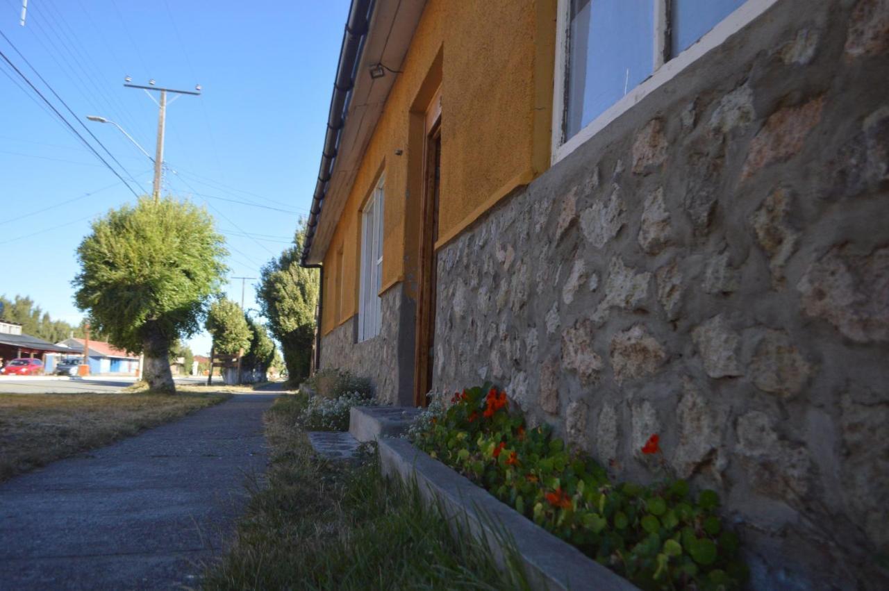 Hostal Y Cabanas Vientos Del Sur Puerto Ingeniero Ibanez Extérieur photo